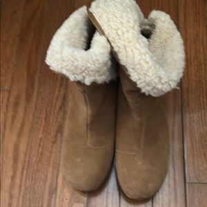 Women's Tan Shearling Boots